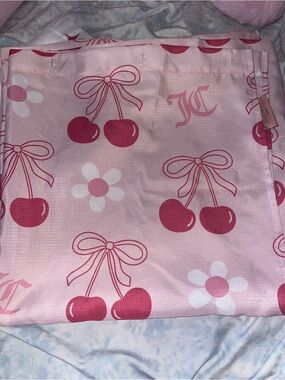 Juicy couture bath set